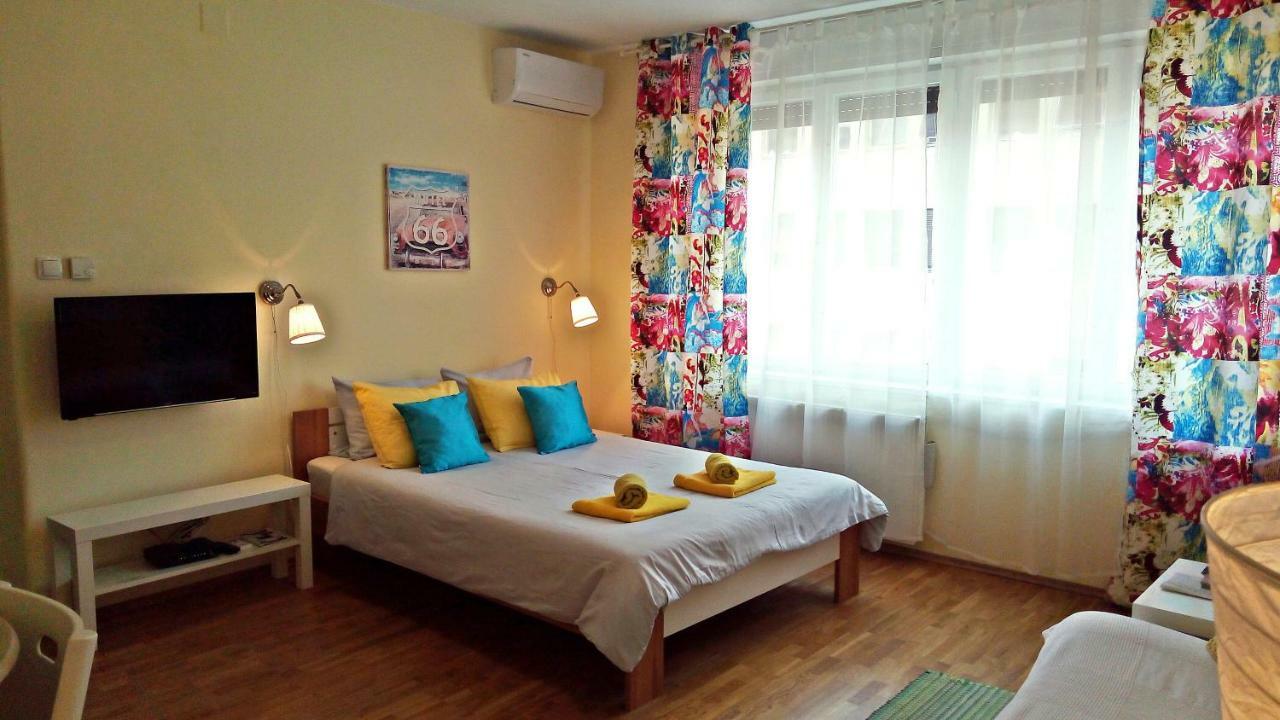 Manus A Apartment *