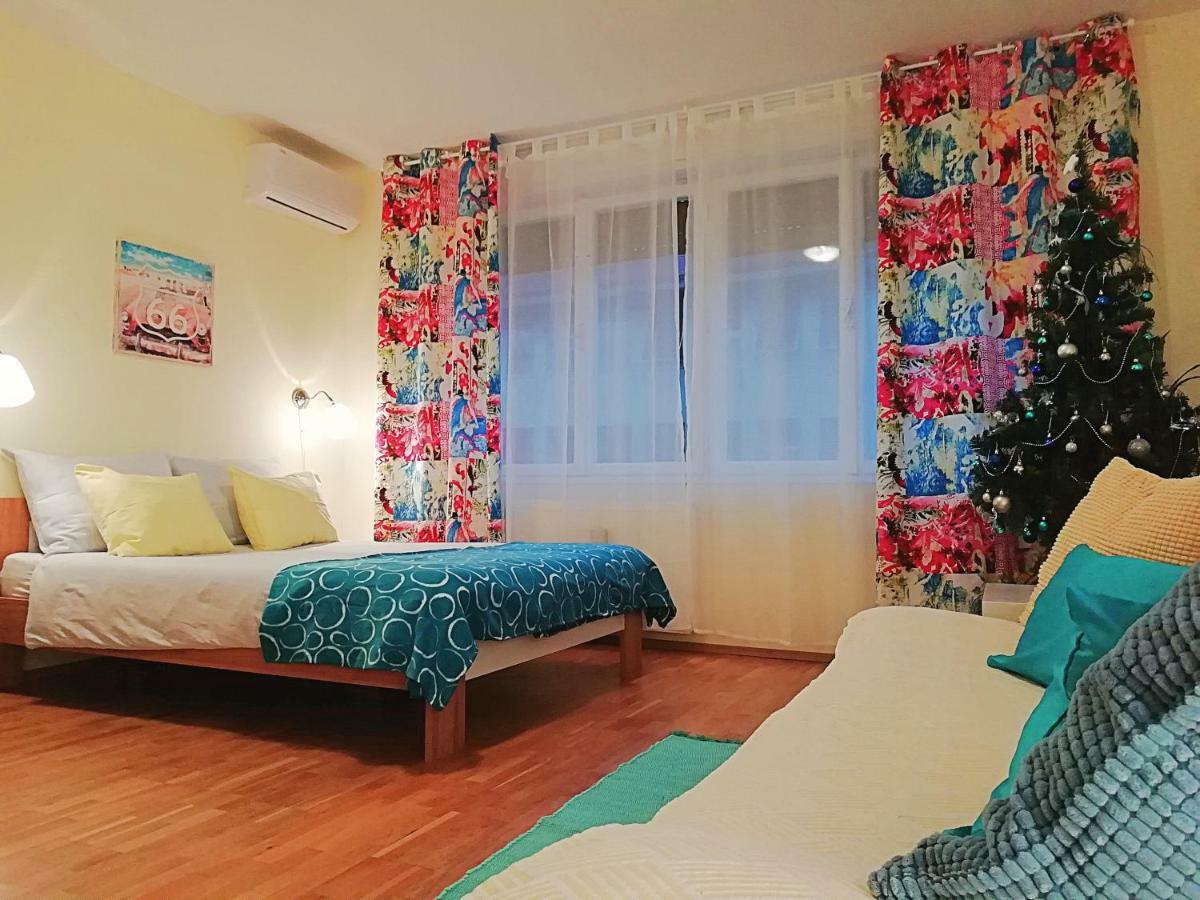 Manus A Apartment *
