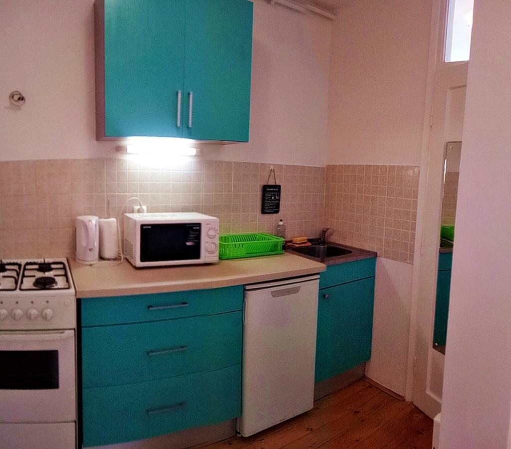Manus A Apartment